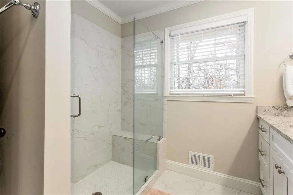 6410 Colewood Court Nw, Atlanta, Georgia 30328, 4 Bedrooms Bedrooms, ,3 BathroomsBathrooms,Residential,Sold,6410 Colewood Court Nw,6122763