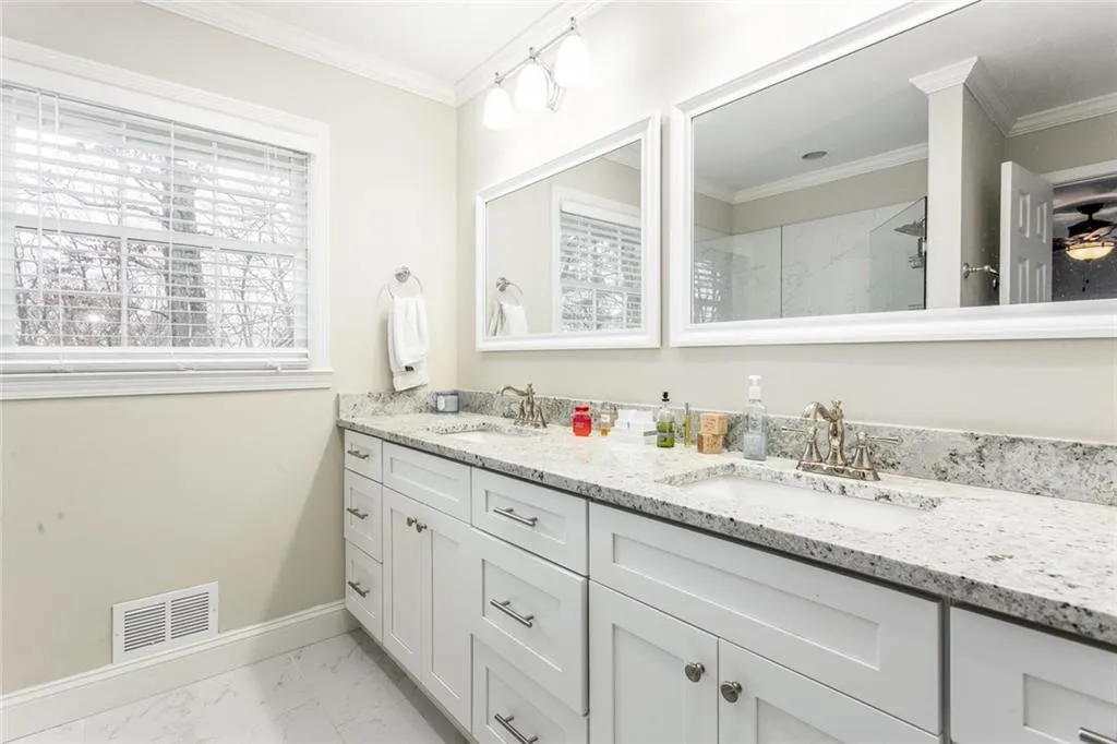 6410 Colewood Court Nw, Atlanta, Georgia 30328, 4 Bedrooms Bedrooms, ,3 BathroomsBathrooms,Residential,Sold,6410 Colewood Court Nw,6122763