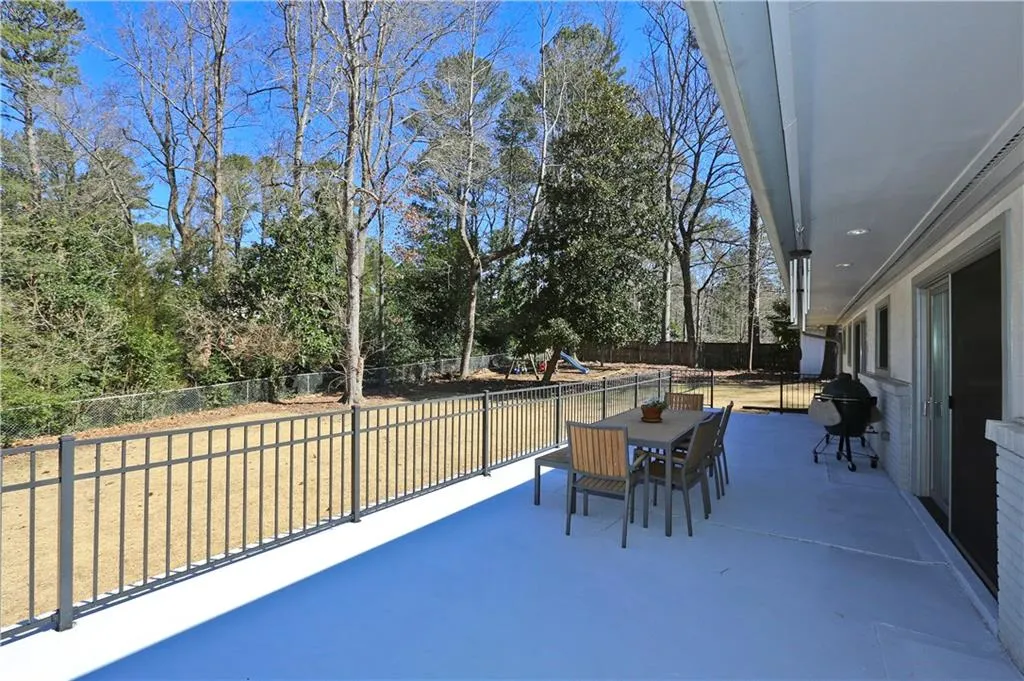 245 Colewood Way, Sandy Springs, Georgia 30328, 4 Bedrooms Bedrooms, ,2 BathroomsBathrooms,Residential,Sold,245 Colewood Way,5647935