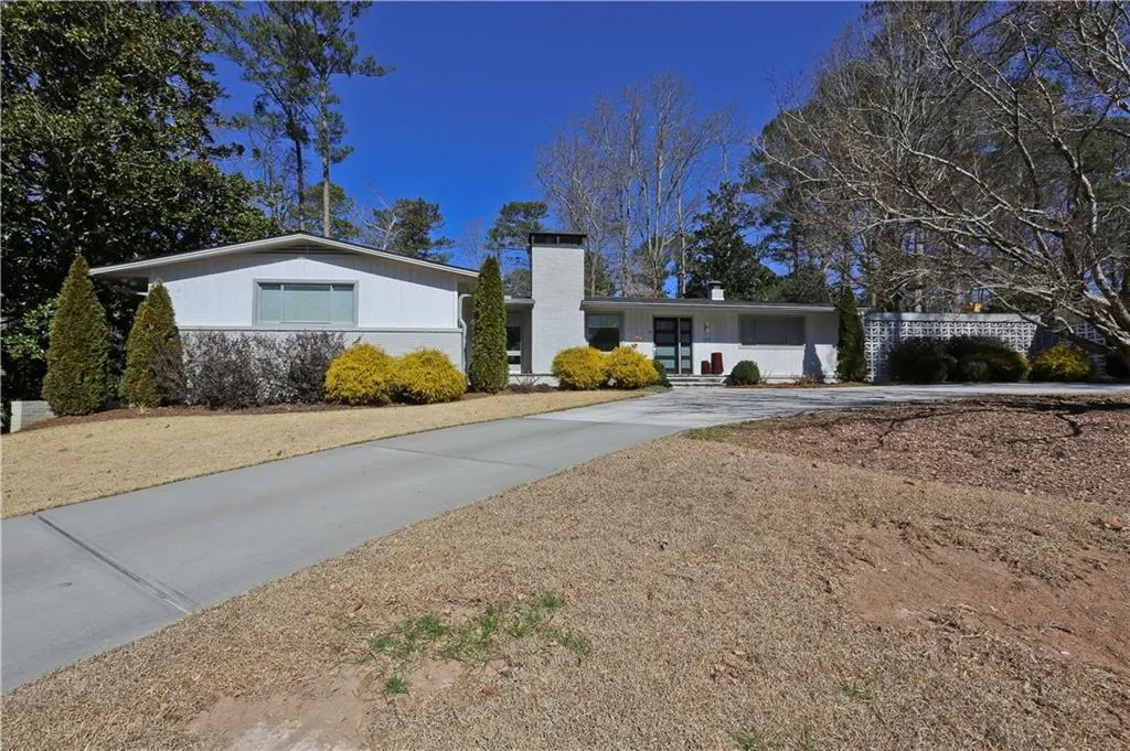 245 Colewood Way, Sandy Springs, Georgia 30328, 4 Bedrooms Bedrooms, ,2 BathroomsBathrooms,Residential,Sold,245 Colewood Way,5647935