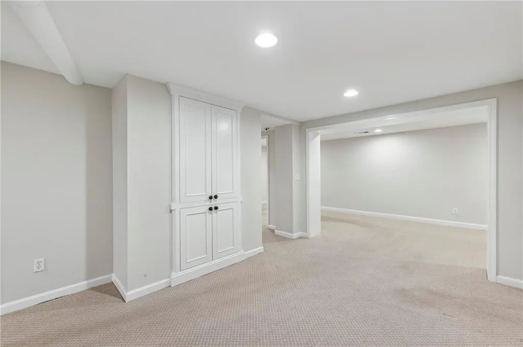 5240 Kenbrook Way, Atlanta, Georgia 30327, 4 Bedrooms Bedrooms, ,4 BathroomsBathrooms,Residential,For Sale,5240 Kenbrook Way,7764567