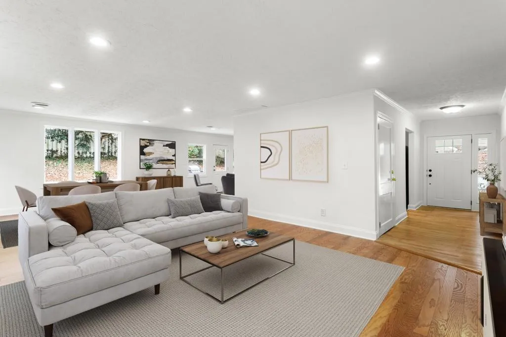 5150 High Point Road, Atlanta, Georgia 30342, 3 Bedrooms Bedrooms, ,2 BathroomsBathrooms,Residential,Sold,5150 High Point Road,7161841