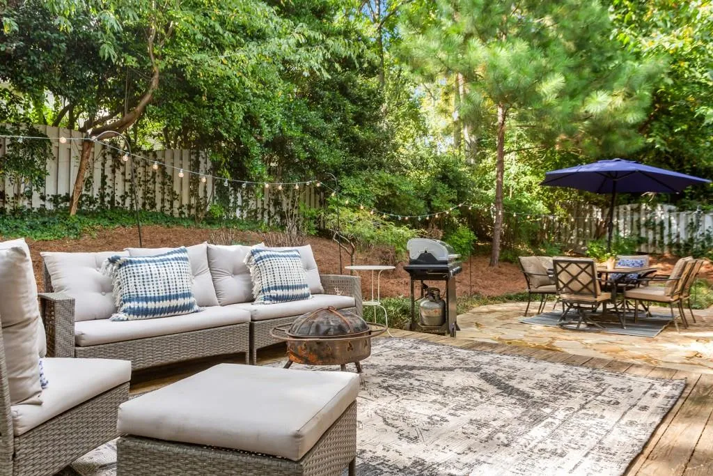 5150 High Point Road, Atlanta, Georgia 30342, 3 Bedrooms Bedrooms, ,2 BathroomsBathrooms,Residential,Sold,5150 High Point Road,7161841