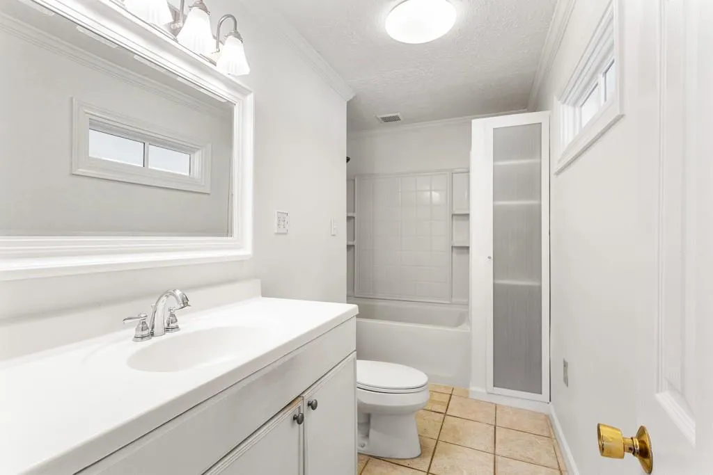 5150 High Point Road, Atlanta, Georgia 30342, 3 Bedrooms Bedrooms, ,2 BathroomsBathrooms,Residential,Sold,5150 High Point Road,7161841