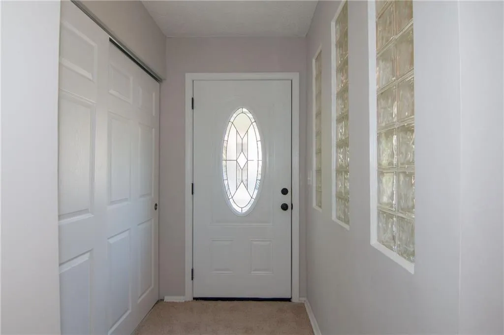 8851 Long Beach Circle, Atlanta, Georgia 30350, 2 Bedrooms Bedrooms, ,2 BathroomsBathrooms,Residential,Sold,8851 Long Beach Circle,5602440