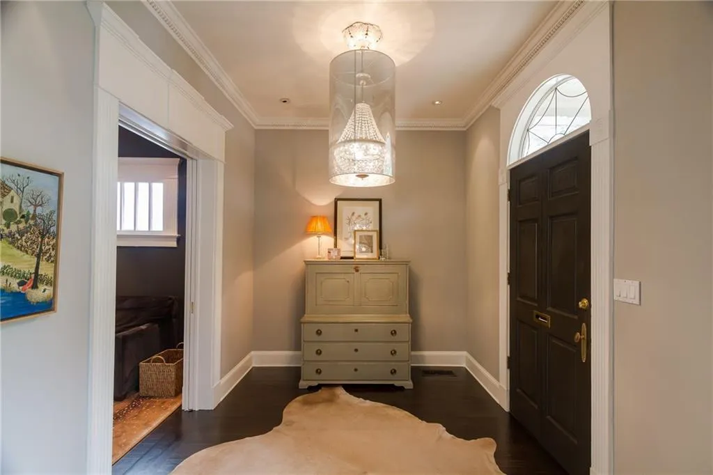 158 Peachtree Circle Ne, Atlanta, Georgia 30309, 4 Bedrooms Bedrooms, ,3 BathroomsBathrooms,Residential,Sold,158 Peachtree Circle Ne,5853407