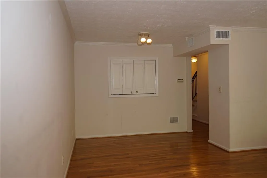 6700 Roswell Road Unit 26c, Sandy Springs, Georgia 30328, 2 Bedrooms Bedrooms, ,1 BathroomBathrooms,Residential,Sold,6700 Roswell Road Unit 26c,6797523