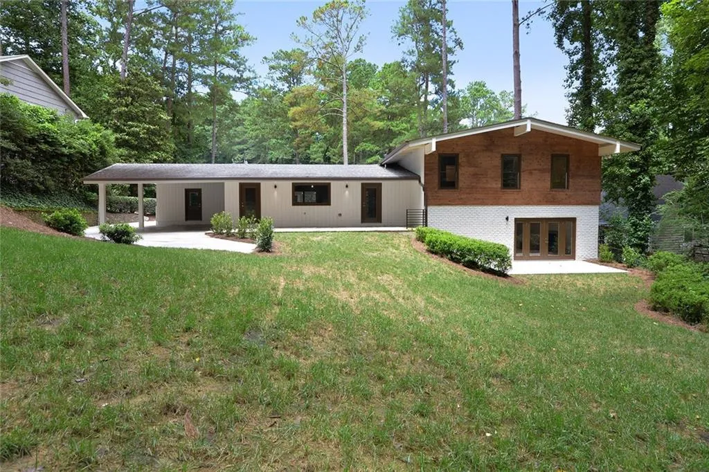 525 Bridgewater Drive, Atlanta, Georgia 30328, 4 Bedrooms Bedrooms, ,4 BathroomsBathrooms,Residential,Sold,525 Bridgewater Drive,6045123