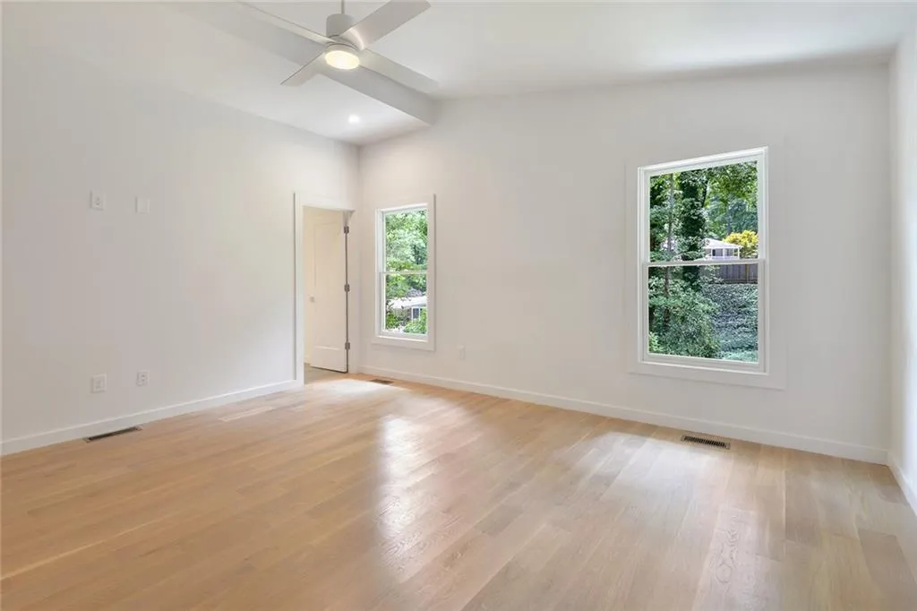 525 Bridgewater Drive, Atlanta, Georgia 30328, 4 Bedrooms Bedrooms, ,4 BathroomsBathrooms,Residential,Sold,525 Bridgewater Drive,6045123