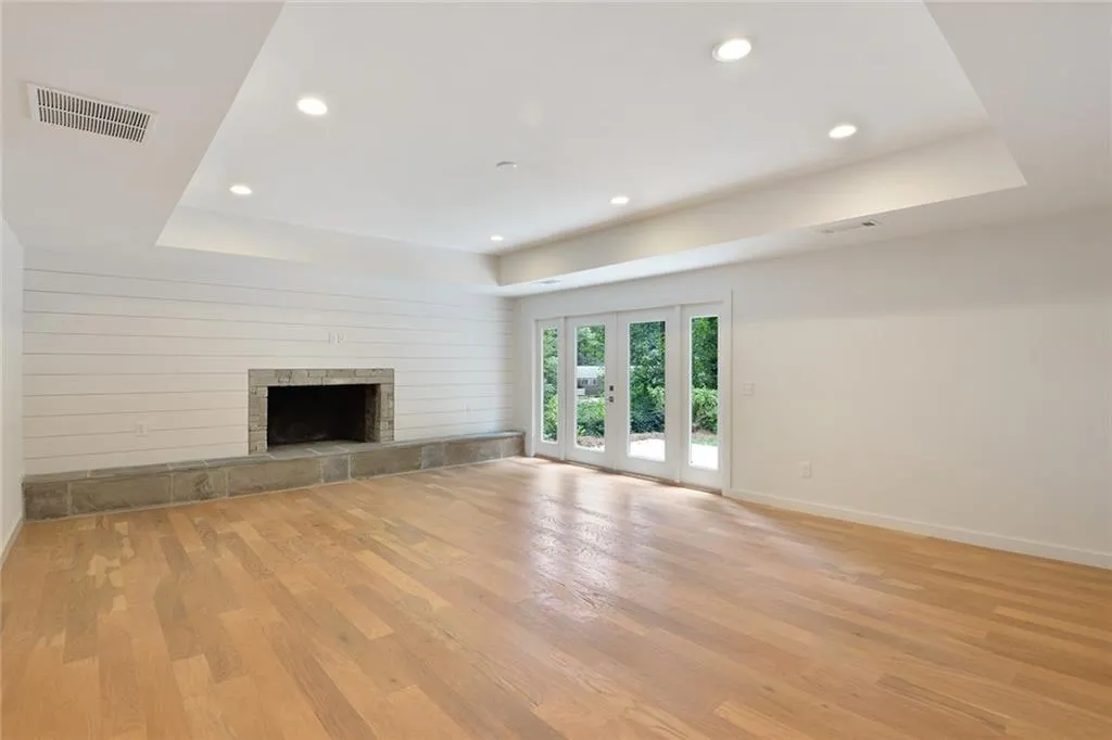 525 Bridgewater Drive, Atlanta, Georgia 30328, 4 Bedrooms Bedrooms, ,4 BathroomsBathrooms,Residential,Sold,525 Bridgewater Drive,6045123