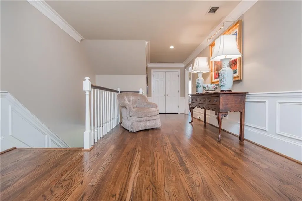 490 Tavern Circle, Sandy Springs, Georgia 30350, 4 Bedrooms Bedrooms, ,3 BathroomsBathrooms,Residential,Sold,490 Tavern Circle,6727128