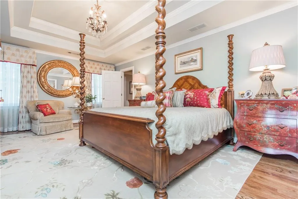 490 Tavern Circle, Sandy Springs, Georgia 30350, 4 Bedrooms Bedrooms, ,3 BathroomsBathrooms,Residential,Sold,490 Tavern Circle,6727128