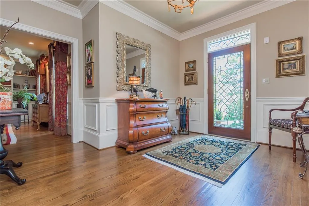 490 Tavern Circle, Sandy Springs, Georgia 30350, 4 Bedrooms Bedrooms, ,3 BathroomsBathrooms,Residential,Sold,490 Tavern Circle,6727128