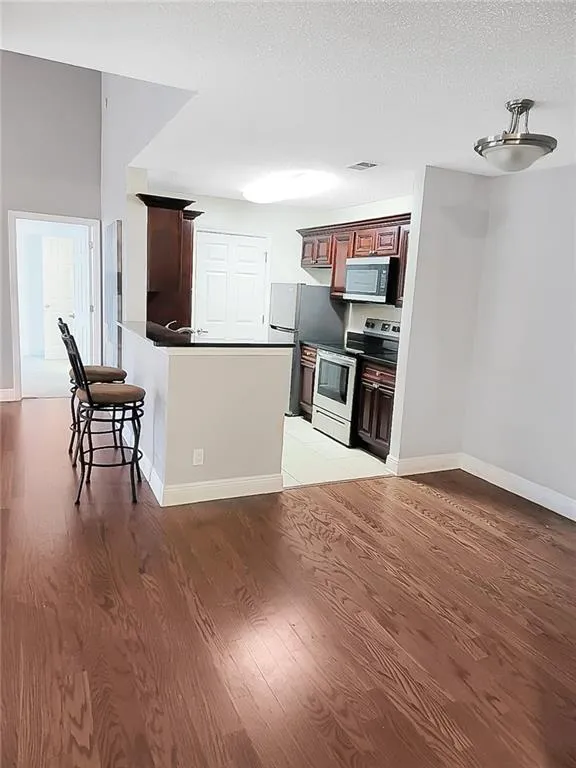 3308 Santa Fe Parkway, Sandy Springs, Georgia 30350, 2 Bedrooms Bedrooms, ,2 BathroomsBathrooms,Residential,Sold,3308 Santa Fe Parkway,7191174