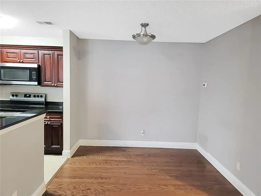 3308 Santa Fe Parkway, Sandy Springs, Georgia 30350, 2 Bedrooms Bedrooms, ,2 BathroomsBathrooms,Residential,Sold,3308 Santa Fe Parkway,7191174