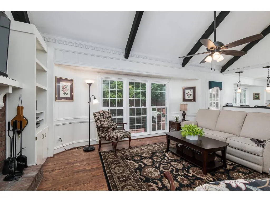 110 Catina Court, Atlanta, Georgia 30328, 6 Bedrooms Bedrooms, ,4 BathroomsBathrooms,Residential,Sold,110 Catina Court,6545572