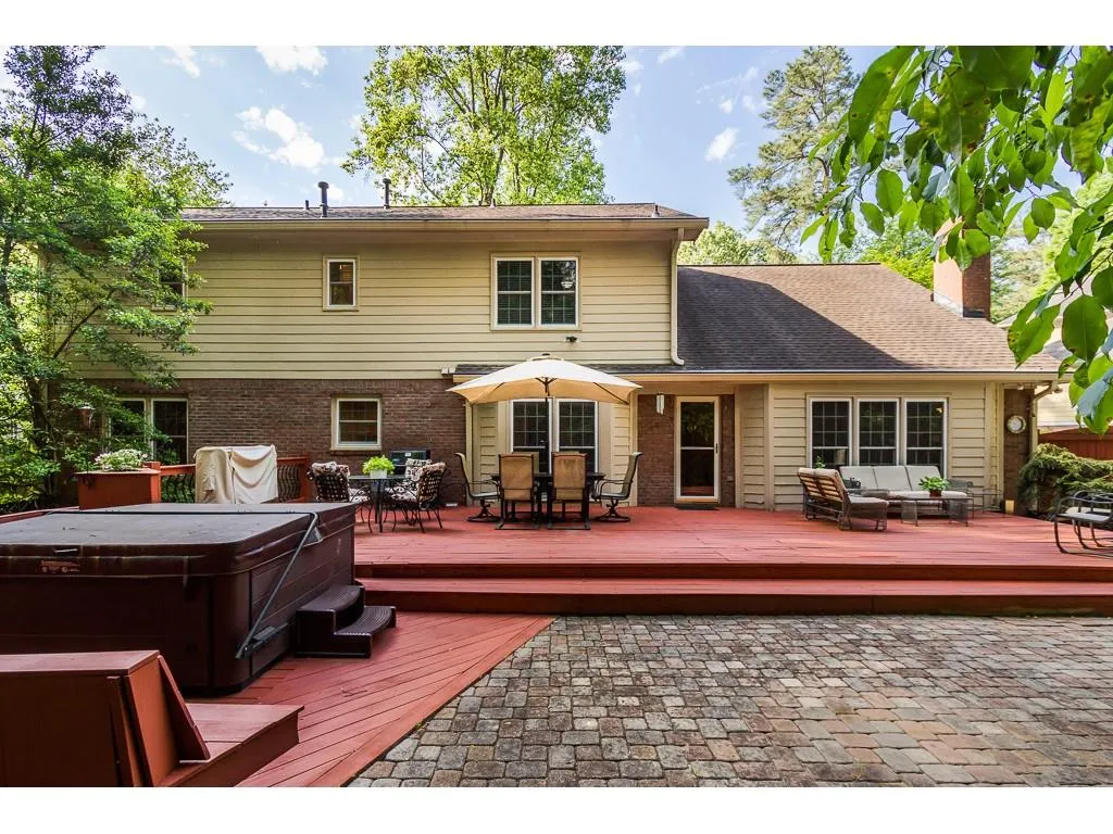 110 Catina Court, Atlanta, Georgia 30328, 6 Bedrooms Bedrooms, ,4 BathroomsBathrooms,Residential,Sold,110 Catina Court,6545572