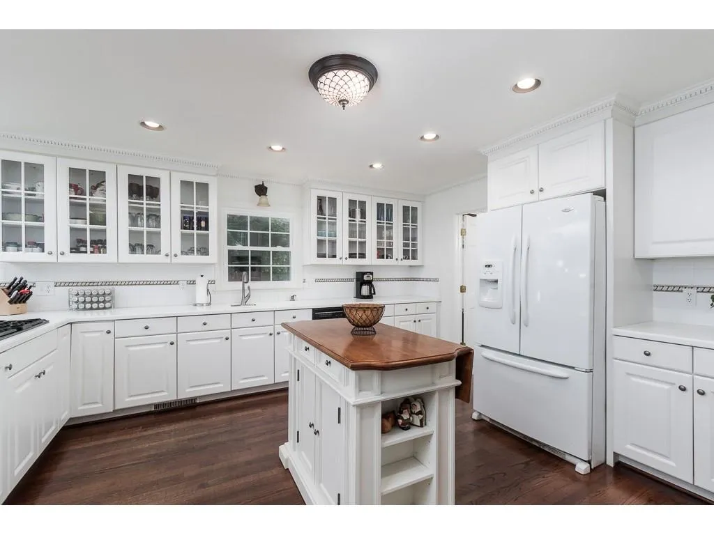 110 Catina Court, Atlanta, Georgia 30328, 6 Bedrooms Bedrooms, ,4 BathroomsBathrooms,Residential,Sold,110 Catina Court,6545572