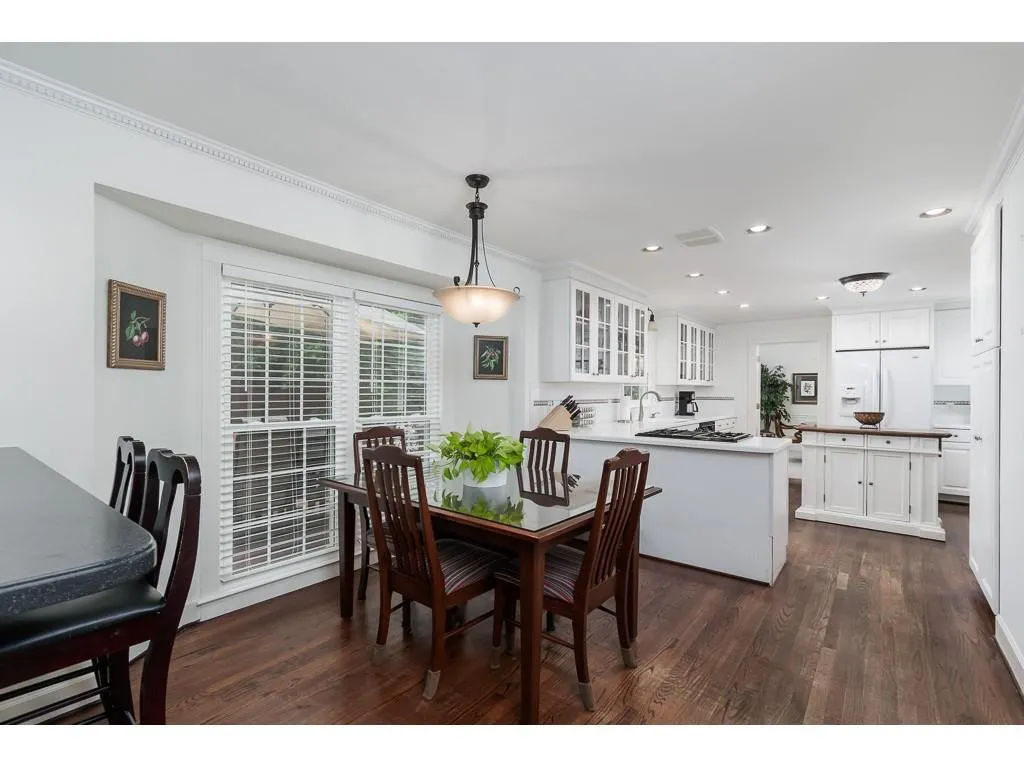 110 Catina Court, Atlanta, Georgia 30328, 6 Bedrooms Bedrooms, ,4 BathroomsBathrooms,Residential,Sold,110 Catina Court,6545572