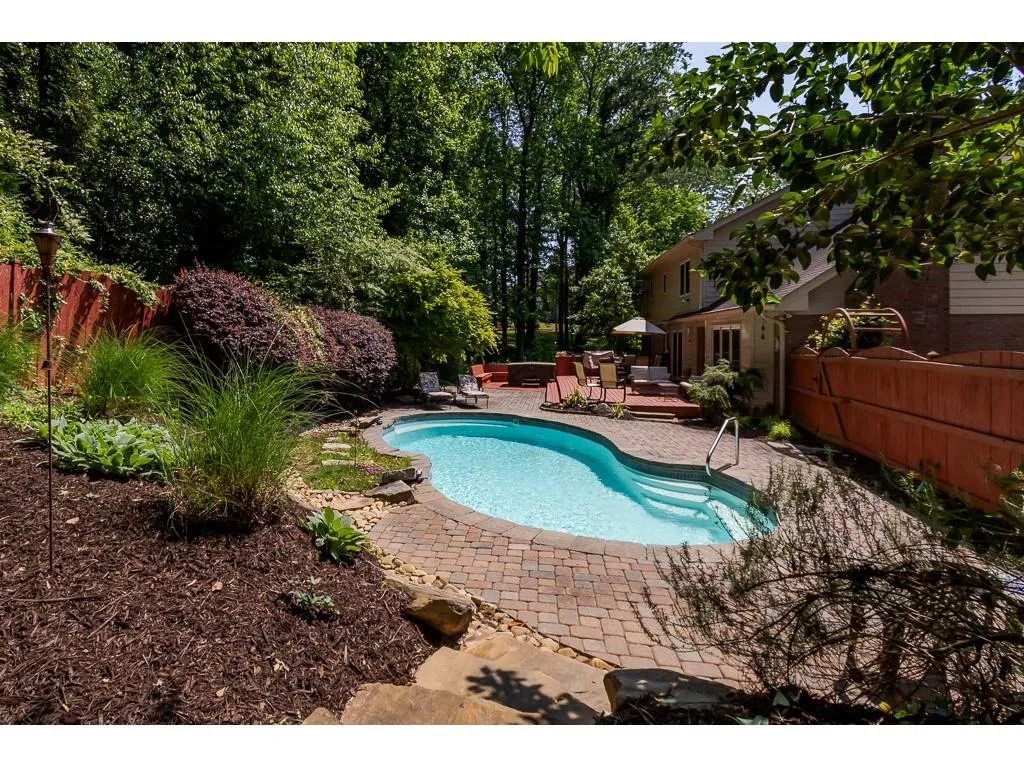 110 Catina Court, Atlanta, Georgia 30328, 6 Bedrooms Bedrooms, ,4 BathroomsBathrooms,Residential,Sold,110 Catina Court,6545572
