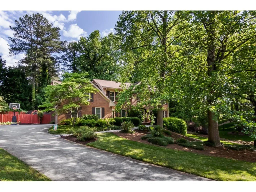 110 Catina Court, Atlanta, Georgia 30328, 6 Bedrooms Bedrooms, ,4 BathroomsBathrooms,Residential,Sold,110 Catina Court,6545572