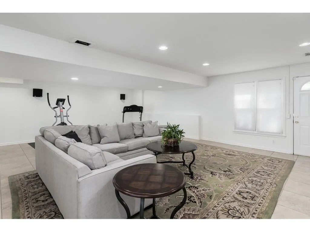 110 Catina Court, Atlanta, Georgia 30328, 6 Bedrooms Bedrooms, ,4 BathroomsBathrooms,Residential,Sold,110 Catina Court,6545572