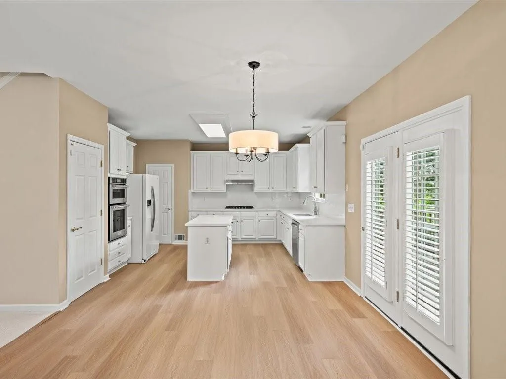 740 Orchard Court, Sandy Springs, Georgia 30328, 4 Bedrooms Bedrooms, ,3 BathroomsBathrooms,Residential,Sold,740 Orchard Court,7595115