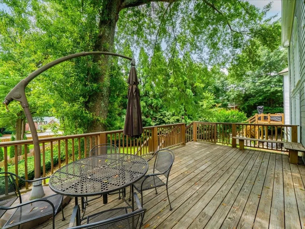 740 Orchard Court, Sandy Springs, Georgia 30328, 4 Bedrooms Bedrooms, ,3 BathroomsBathrooms,Residential,Sold,740 Orchard Court,7595115