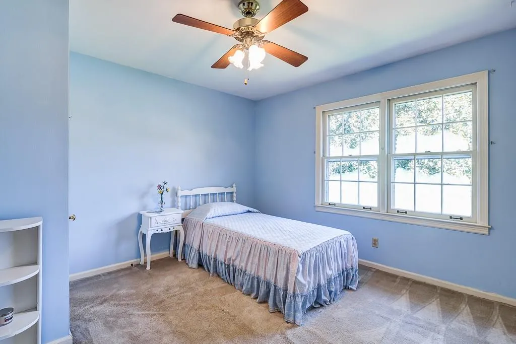 105 W Spalding Drive, Sandy Springs, Georgia 30328, 4 Bedrooms Bedrooms, ,3 BathroomsBathrooms,Residential,Sold,105 W Spalding Drive,5627822