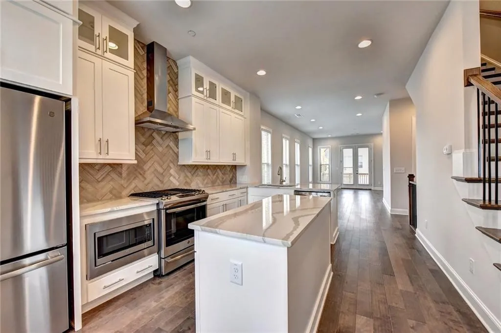 4319 Parkside Place, Atlanta, Georgia 30342, 2 Bedrooms Bedrooms, ,2 BathroomsBathrooms,Residential,Sold,4319 Parkside Place,6502574