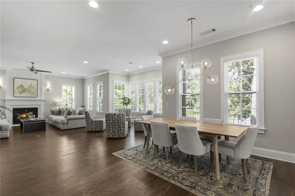 6592 Aria Village Drive, Atlanta, Georgia 30328, 3 Bedrooms Bedrooms, ,3 BathroomsBathrooms,Residential,Sold,6592 Aria Village Drive,7039703