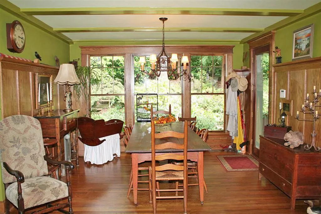 5045 Powers Ferry Road Nw, Atlanta, Georgia 30327, 5 Bedrooms Bedrooms, ,3 BathroomsBathrooms,Residential,Sold,5045 Powers Ferry Road Nw,5544255