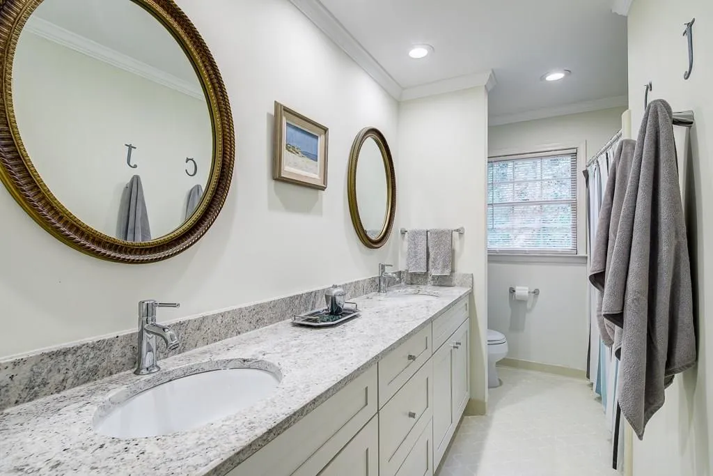 245 Landfall Road, Atlanta, Georgia 30328, 6 Bedrooms Bedrooms, ,5 BathroomsBathrooms,Residential,Sold,245 Landfall Road,6086358