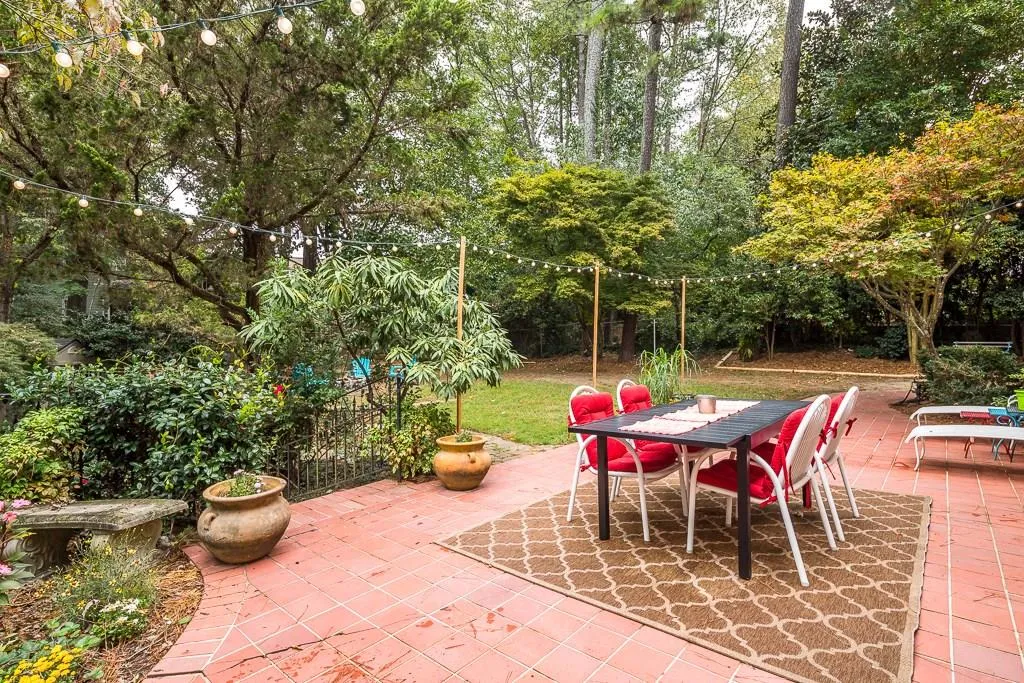 245 Landfall Road, Atlanta, Georgia 30328, 6 Bedrooms Bedrooms, ,5 BathroomsBathrooms,Residential,Sold,245 Landfall Road,6086358