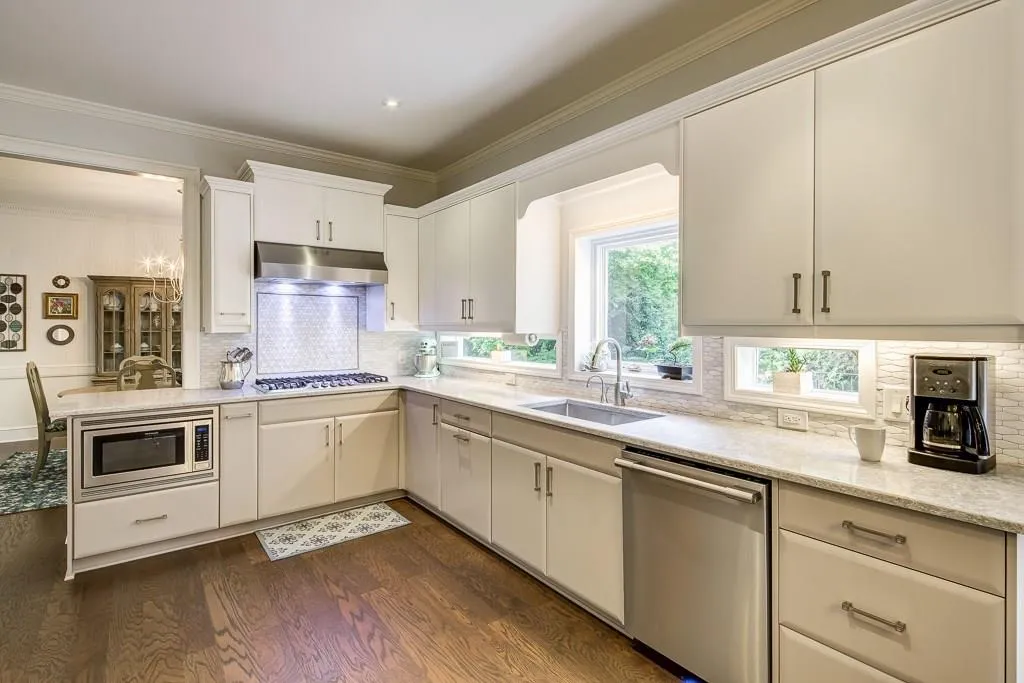 245 Landfall Road, Atlanta, Georgia 30328, 6 Bedrooms Bedrooms, ,5 BathroomsBathrooms,Residential,Sold,245 Landfall Road,6086358