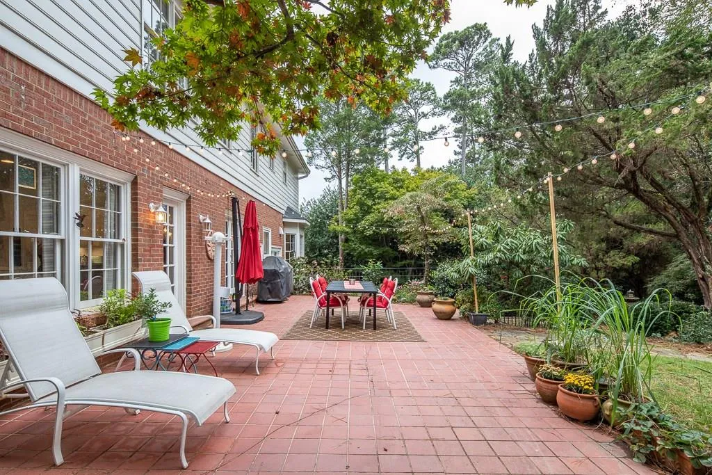 245 Landfall Road, Atlanta, Georgia 30328, 6 Bedrooms Bedrooms, ,5 BathroomsBathrooms,Residential,Sold,245 Landfall Road,6086358