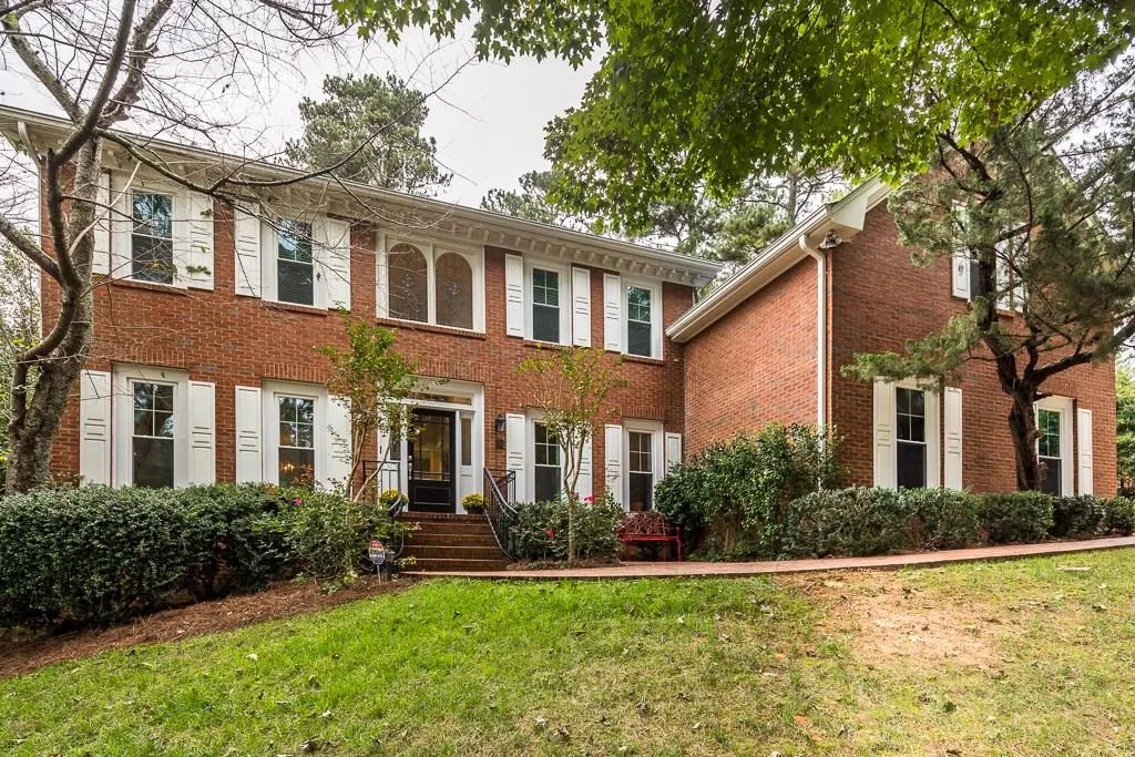 245 Landfall Road, Atlanta, Georgia 30328, 6 Bedrooms Bedrooms, ,5 BathroomsBathrooms,Residential,Sold,245 Landfall Road,6086358