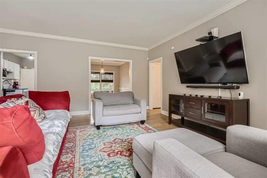 3685 Cantrell Road Ne, Atlanta, Georgia 30319, ,Residential Income,For Sale,3685 Cantrell Road Ne,7648019