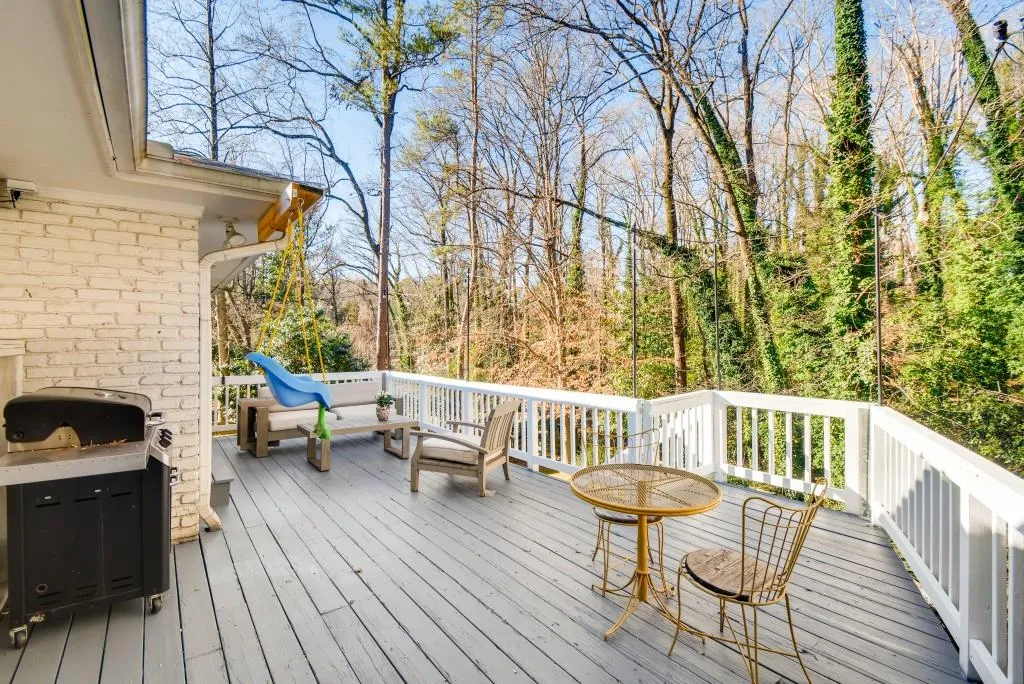 6046 Kayron Drive, Sandy Springs, Georgia 30328, 4 Bedrooms Bedrooms, ,3 BathroomsBathrooms,Residential,Sold,6046 Kayron Drive,6664962