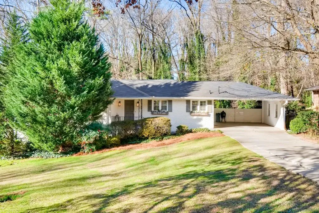 6046 Kayron Drive, Sandy Springs, Georgia 30328, 4 Bedrooms Bedrooms, ,3 BathroomsBathrooms,Residential,Sold,6046 Kayron Drive,6664962