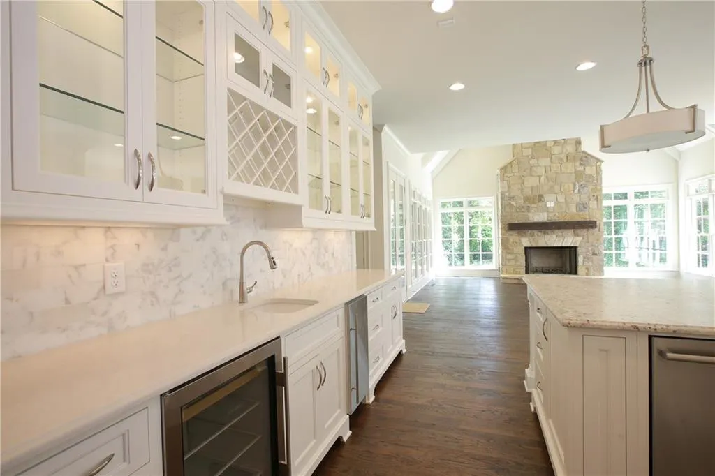 4573 Dudley Lane, Sandy Springs, Georgia 30327, 5 Bedrooms Bedrooms, ,5 BathroomsBathrooms,Residential,Sold,4573 Dudley Lane,5644223