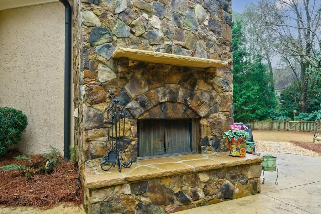 330 Keymar Court, Sandy Springs, Georgia 30350, 4 Bedrooms Bedrooms, ,4 BathroomsBathrooms,Residential,Sold,330 Keymar Court,7007468