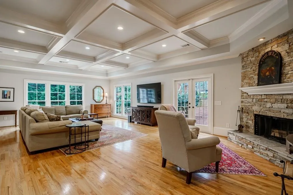 330 Keymar Court, Sandy Springs, Georgia 30350, 4 Bedrooms Bedrooms, ,4 BathroomsBathrooms,Residential,Sold,330 Keymar Court,7007468
