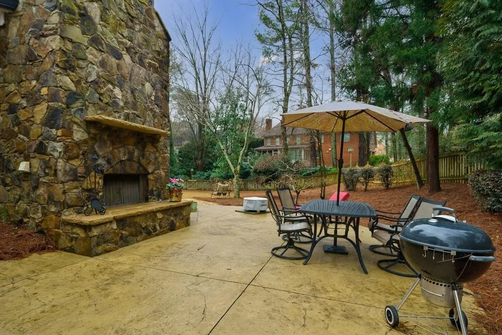 330 Keymar Court, Sandy Springs, Georgia 30350, 4 Bedrooms Bedrooms, ,4 BathroomsBathrooms,Residential,Sold,330 Keymar Court,7007468