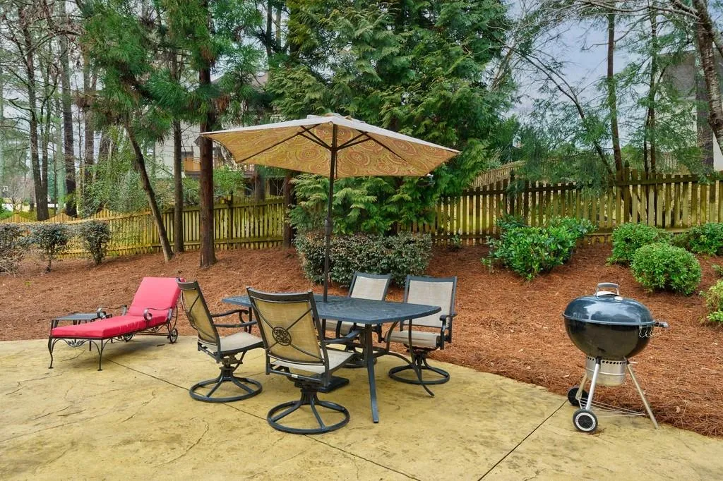 330 Keymar Court, Sandy Springs, Georgia 30350, 4 Bedrooms Bedrooms, ,4 BathroomsBathrooms,Residential,Sold,330 Keymar Court,7007468