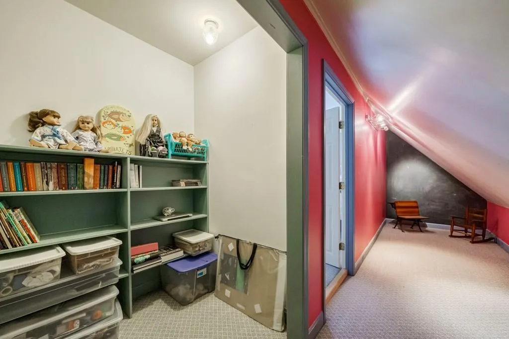 330 Keymar Court, Sandy Springs, Georgia 30350, 4 Bedrooms Bedrooms, ,4 BathroomsBathrooms,Residential,Sold,330 Keymar Court,7007468