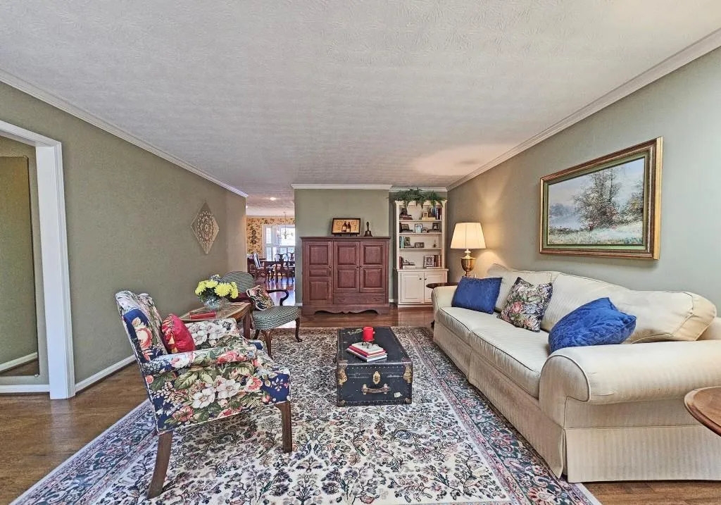 707 Dunwoody Chace Unit 707, Sandy Springs, Georgia 30328, 3 Bedrooms Bedrooms, ,2 BathroomsBathrooms,Residential,Sold,707 Dunwoody Chace Unit 707,7363678