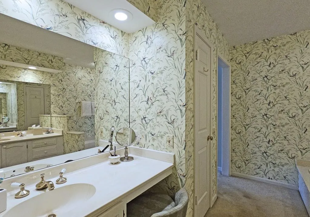 707 Dunwoody Chace Unit 707, Sandy Springs, Georgia 30328, 3 Bedrooms Bedrooms, ,2 BathroomsBathrooms,Residential,Sold,707 Dunwoody Chace Unit 707,7363678