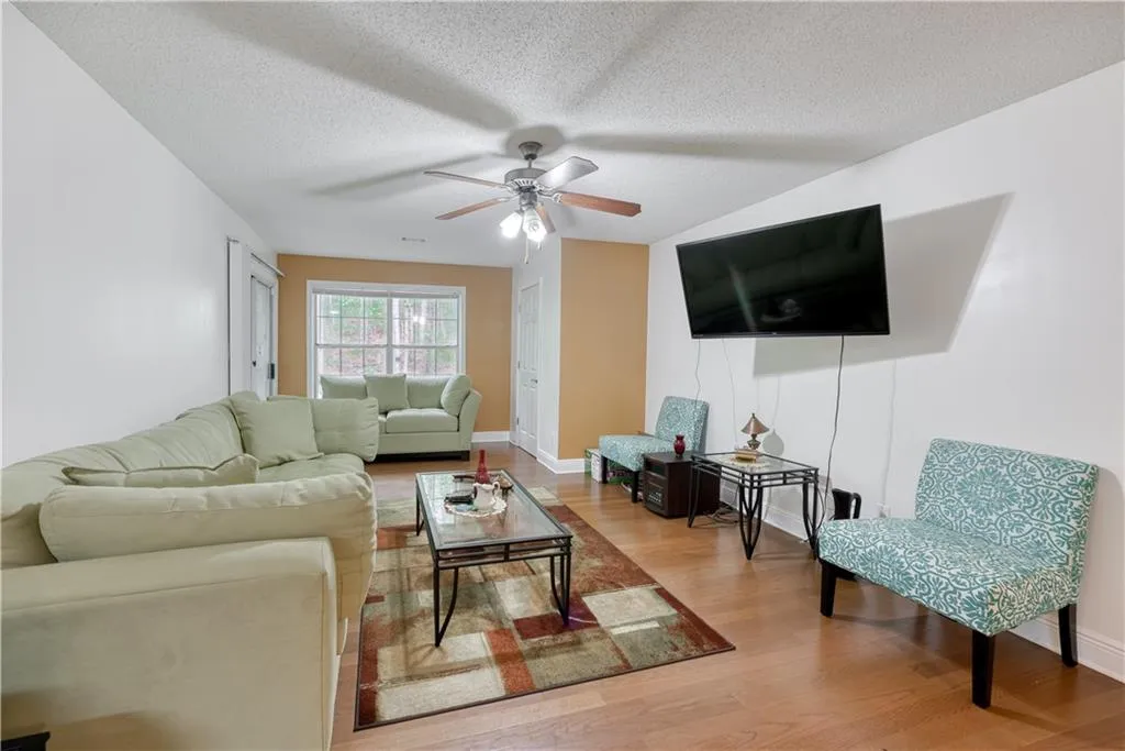 4202 Santa Fe Parkway, Sandy Springs, Georgia 30350, 3 Bedrooms Bedrooms, ,2 BathroomsBathrooms,Residential,Sold,4202 Santa Fe Parkway,7202627