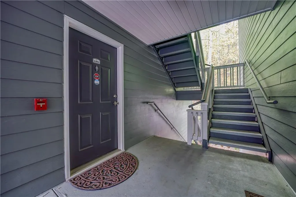 4202 Santa Fe Parkway, Sandy Springs, Georgia 30350, 3 Bedrooms Bedrooms, ,2 BathroomsBathrooms,Residential,Sold,4202 Santa Fe Parkway,7202627